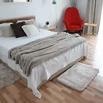 Metropole Studio Old City